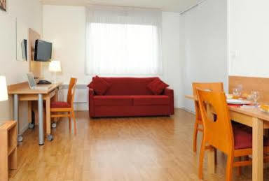 เซฌูร์ แอนด์ อัฟแฟร์ เรน วีลา กามิลลา Aparthotel แรนส์ ภายนอก รูปภาพ